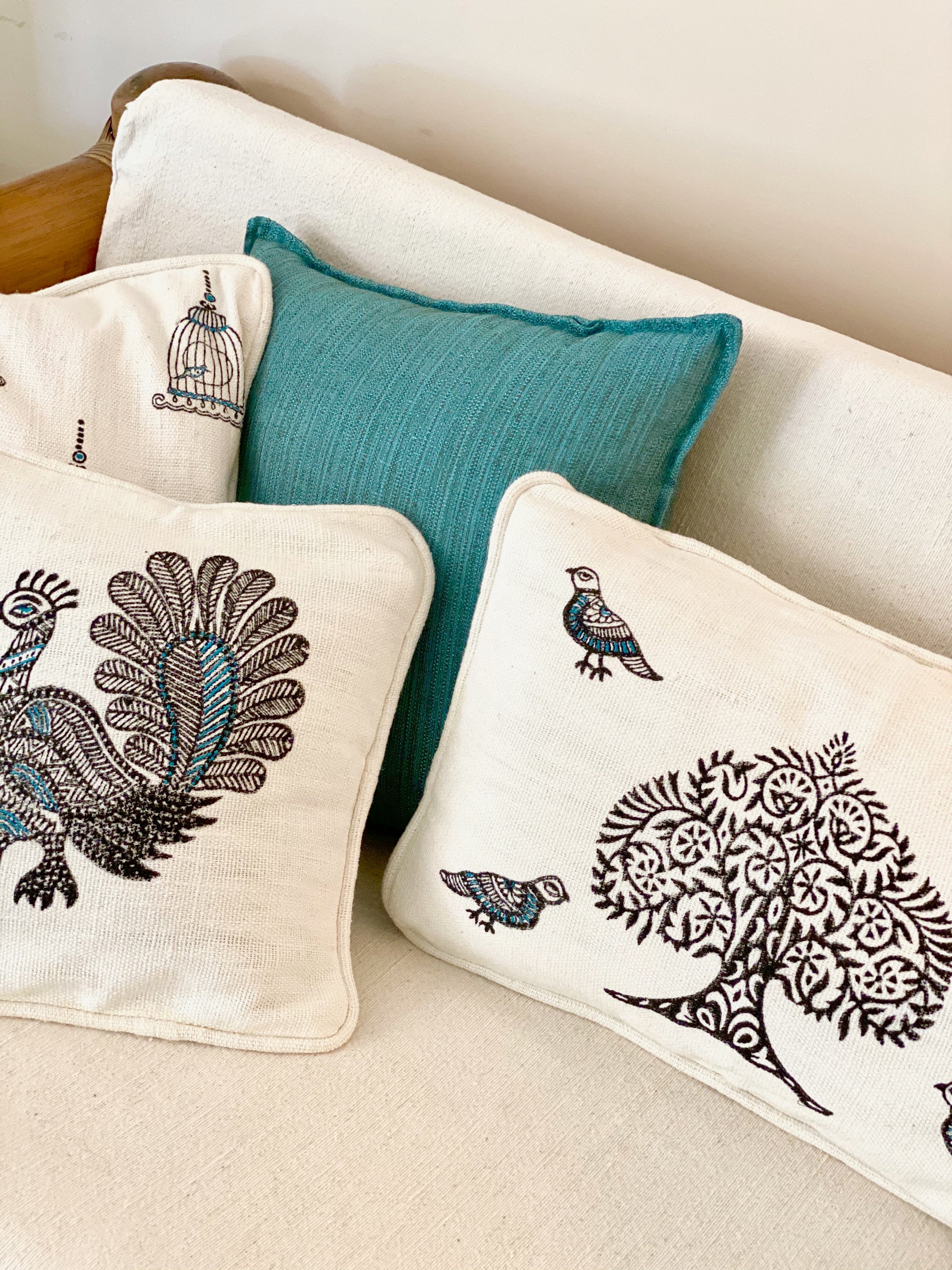 Off White Cushion Cover Set