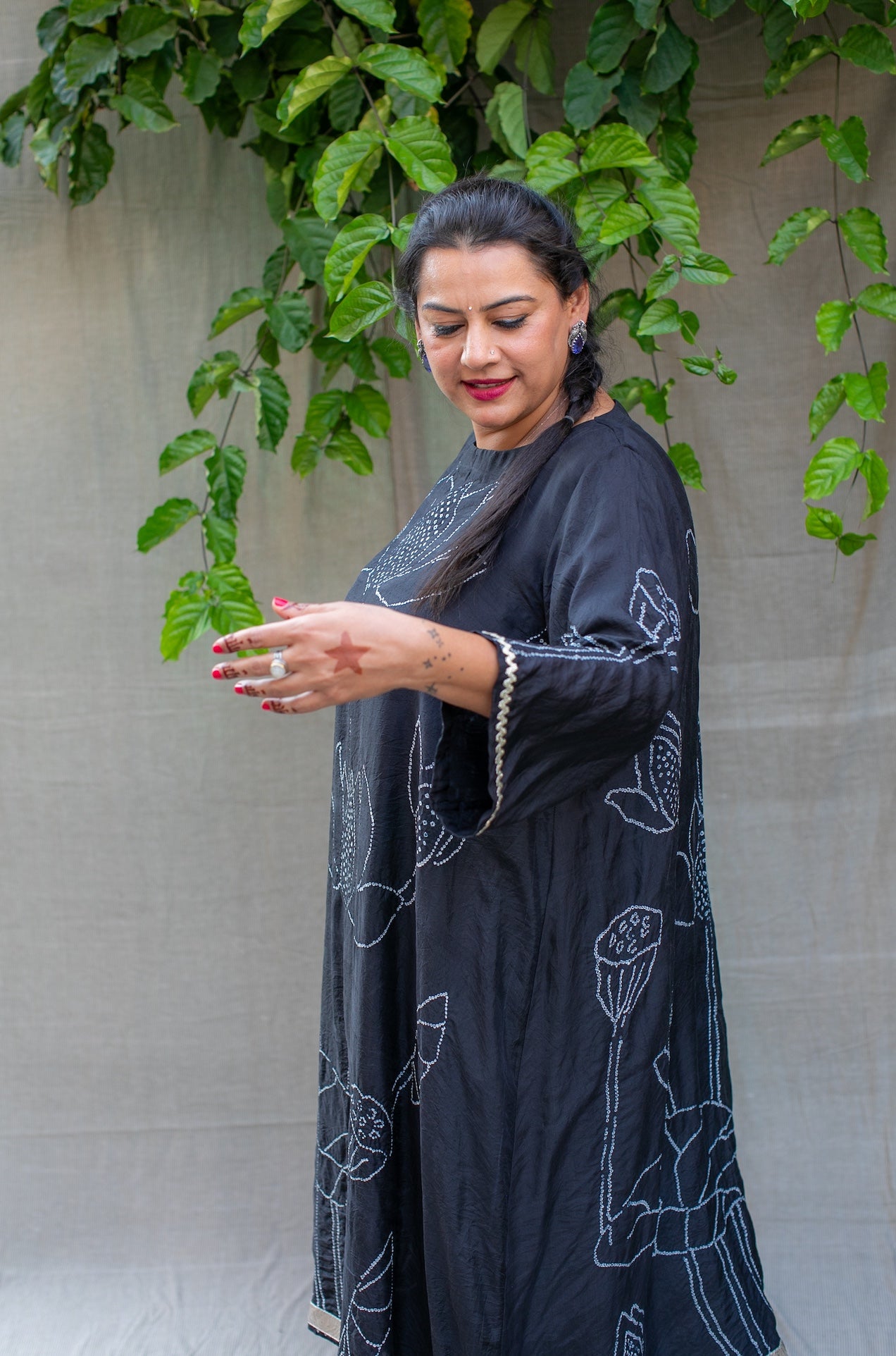 Bandhni Lotus