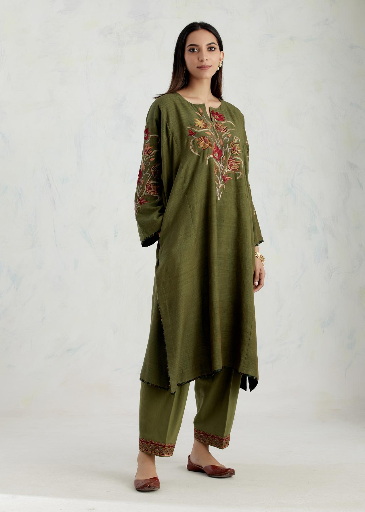 Kashida Phiran Set