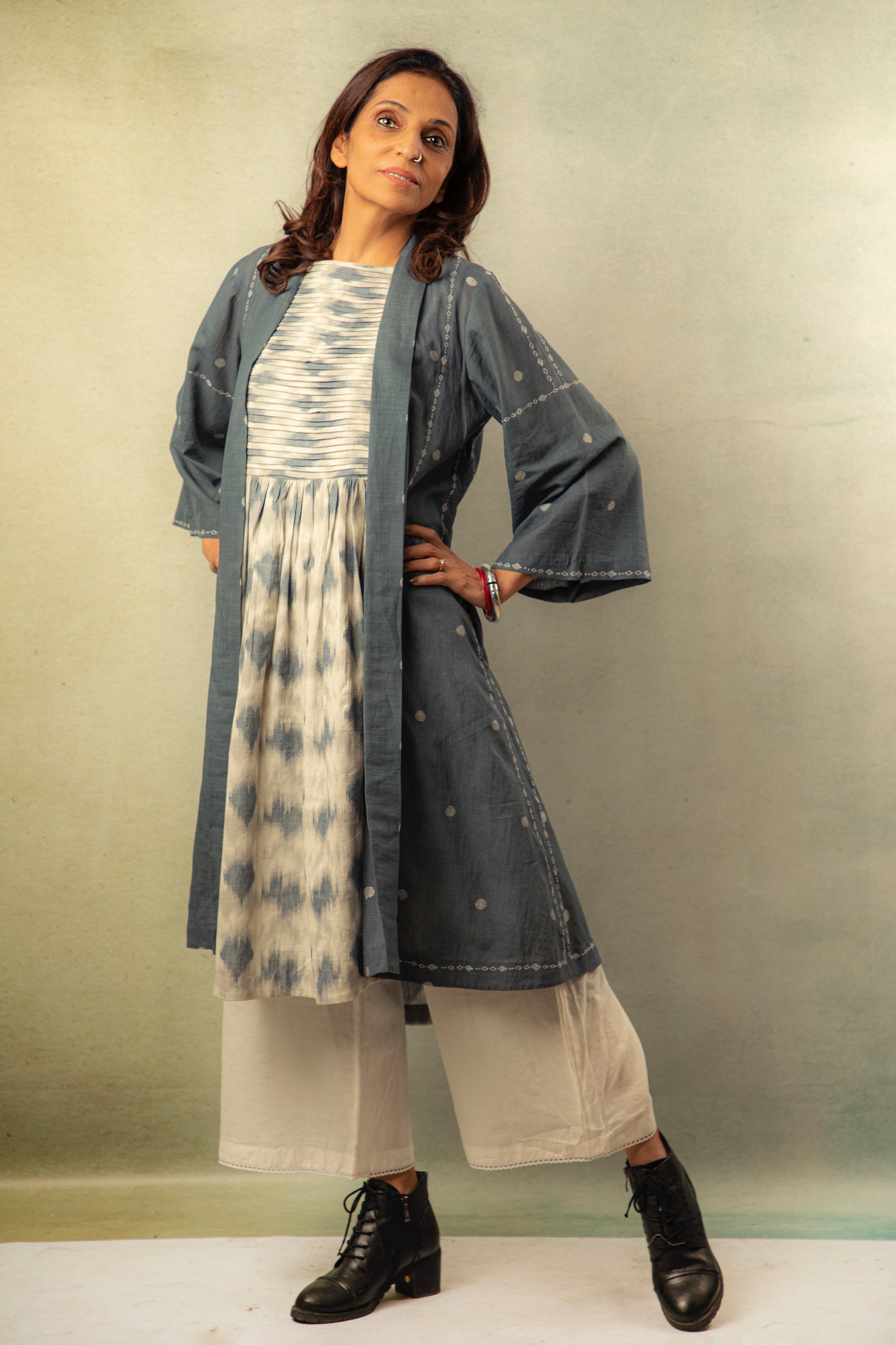 Grey Kimono Dots Overlay