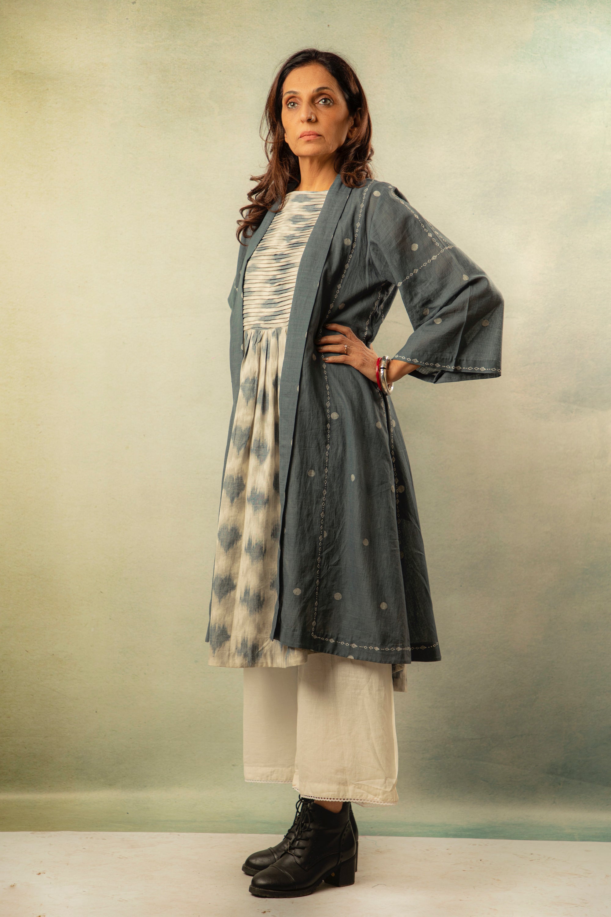 Grey Kimono Dots Overlay