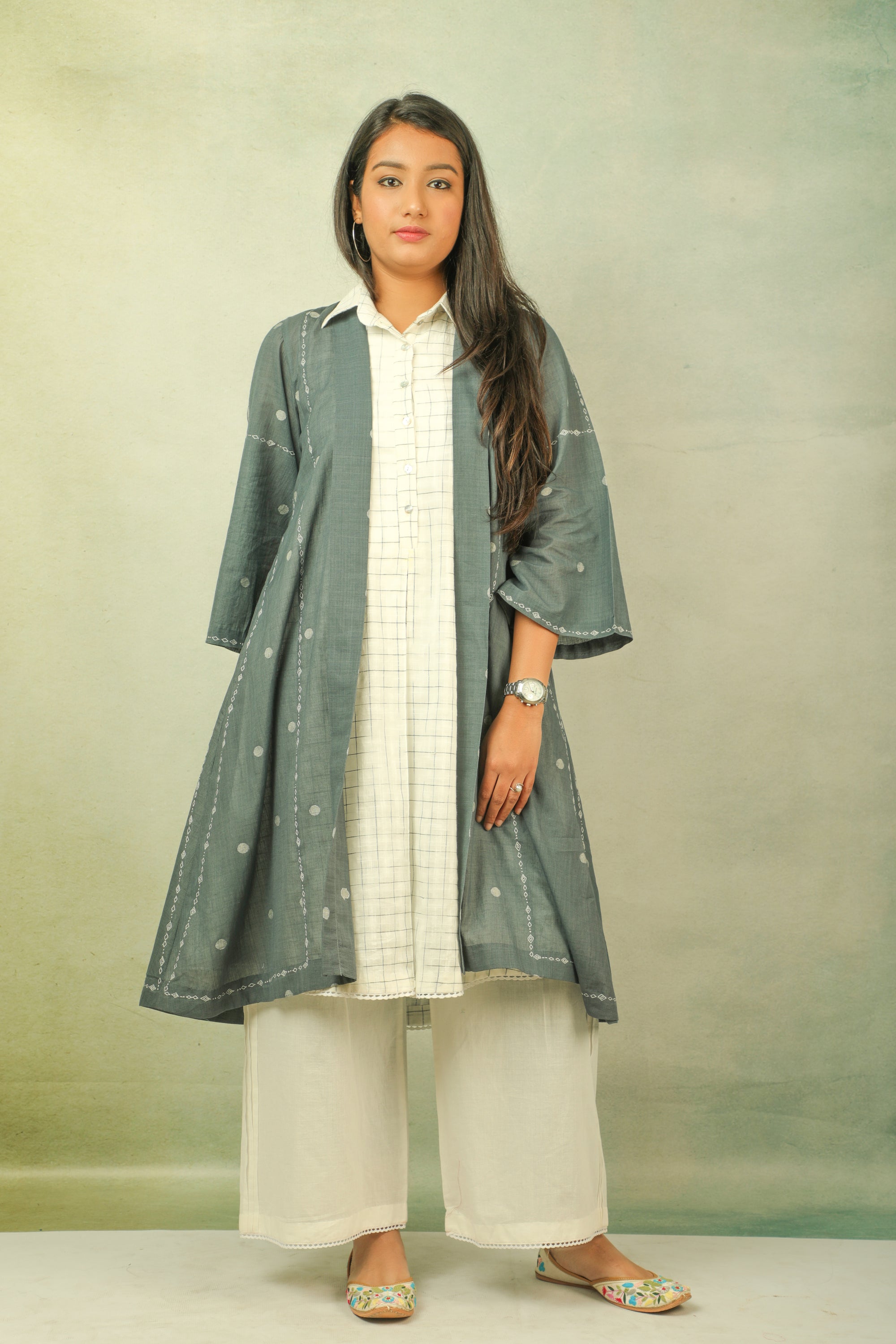 Grey Kimono Dots Overlay
